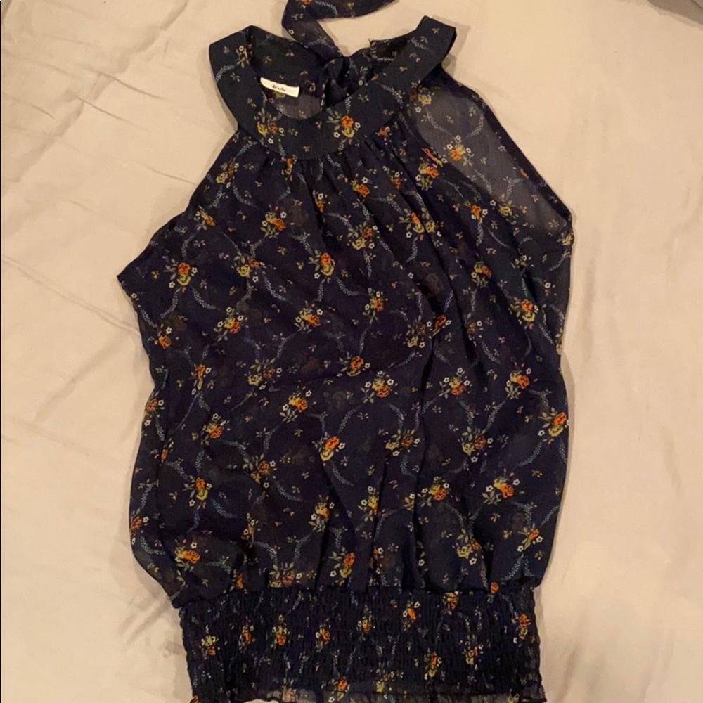 Sleeveless Blouse
